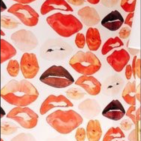 Meet your Posher, Elise - Picture 1 of 1